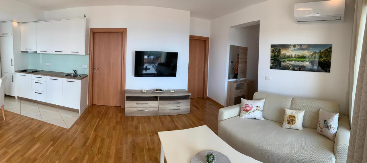 Ive Lole Ribara 38 Apartment Becici  Exterior photo